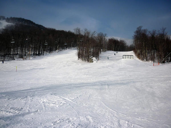 quiet_ski_slope.jpg